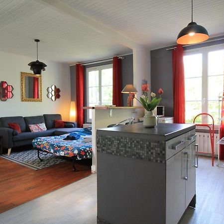 Disponible - Appartement Entier - Ligne H 15Mn Paris-Gare Du Nord, Parking Rue Gratuit, 4 Pers, Station De Train En Face Toutes Les 15Mn, Hippodrome, Cdfas, Universite, Borne Electrique, 1Er Etage Обонн Экстерьер фото