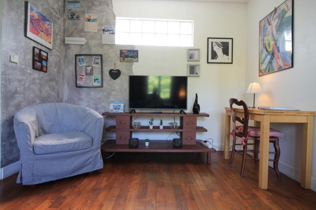 Disponible - Appartement Entier - Ligne H 15Mn Paris-Gare Du Nord, Parking Rue Gratuit, 4 Pers, Station De Train En Face Toutes Les 15Mn, Hippodrome, Cdfas, Universite, Borne Electrique, 1Er Etage Обонн Экстерьер фото