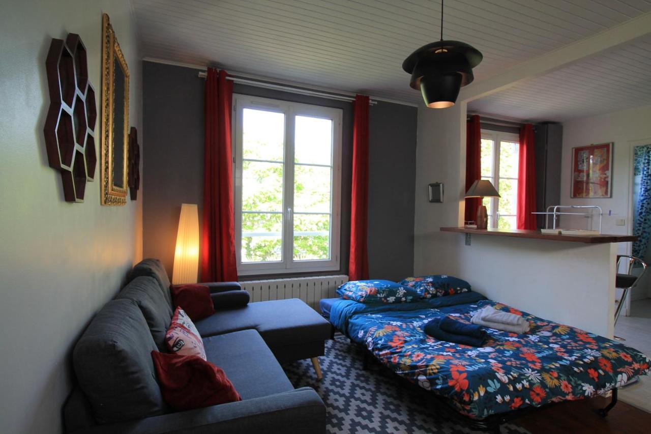 Disponible - Appartement Entier - Ligne H 15Mn Paris-Gare Du Nord, Parking Rue Gratuit, 4 Pers, Station De Train En Face Toutes Les 15Mn, Hippodrome, Cdfas, Universite, Borne Electrique, 1Er Etage Обонн Экстерьер фото