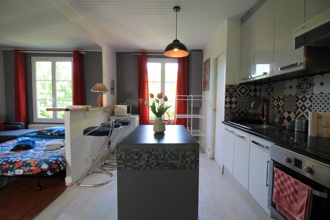 Disponible - Appartement Entier - Ligne H 15Mn Paris-Gare Du Nord, Parking Rue Gratuit, 4 Pers, Station De Train En Face Toutes Les 15Mn, Hippodrome, Cdfas, Universite, Borne Electrique, 1Er Etage Обонн Экстерьер фото
