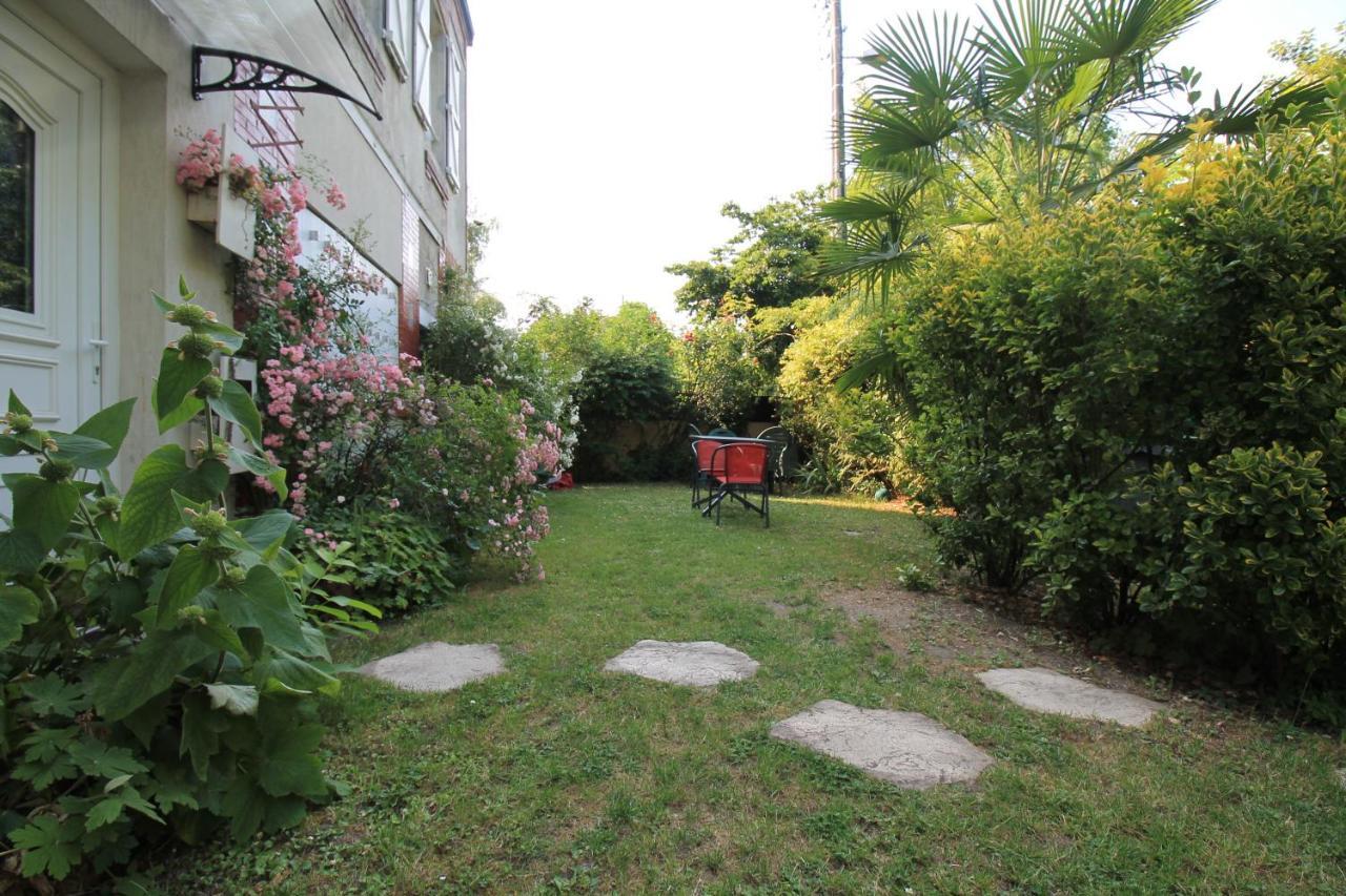 Disponible - Appartement Entier - Ligne H 15Mn Paris-Gare Du Nord, Parking Rue Gratuit, 4 Pers, Station De Train En Face Toutes Les 15Mn, Hippodrome, Cdfas, Universite, Borne Electrique, 1Er Etage Обонн Экстерьер фото